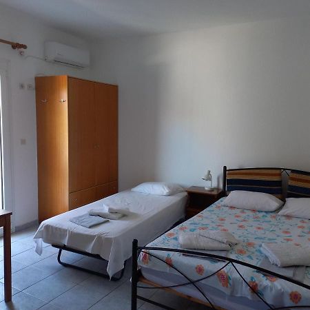 Apartment Kasperakos Skiathos Town Bagian luar foto